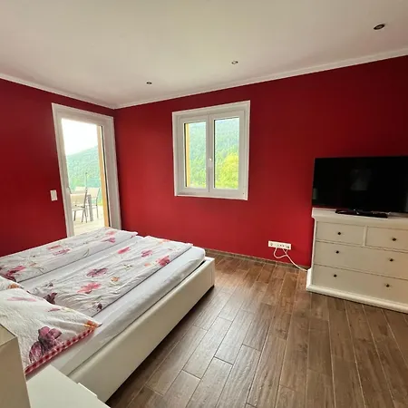 Freistehendes Mit Blick Auf Den By Interhome Vakantiehuis Bodensdorf