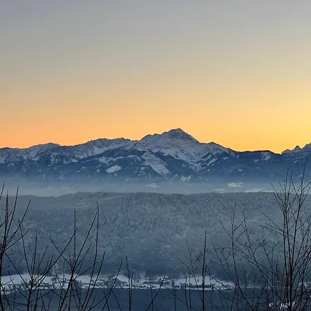 Freistehendes Mit Blick Auf Den By Interhome