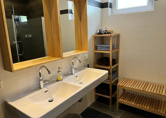 Freistehendes Mit Blick Auf Den By Interhome * Bodensdorf