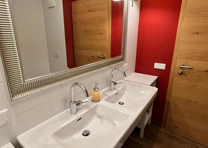 Freistehendes Mit Blick Auf Den By Interhome * Bodensdorf