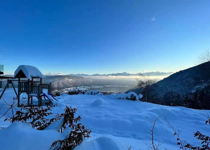 Freistehendes Mit Blick Auf Den By Interhome Holiday home Bodensdorf
